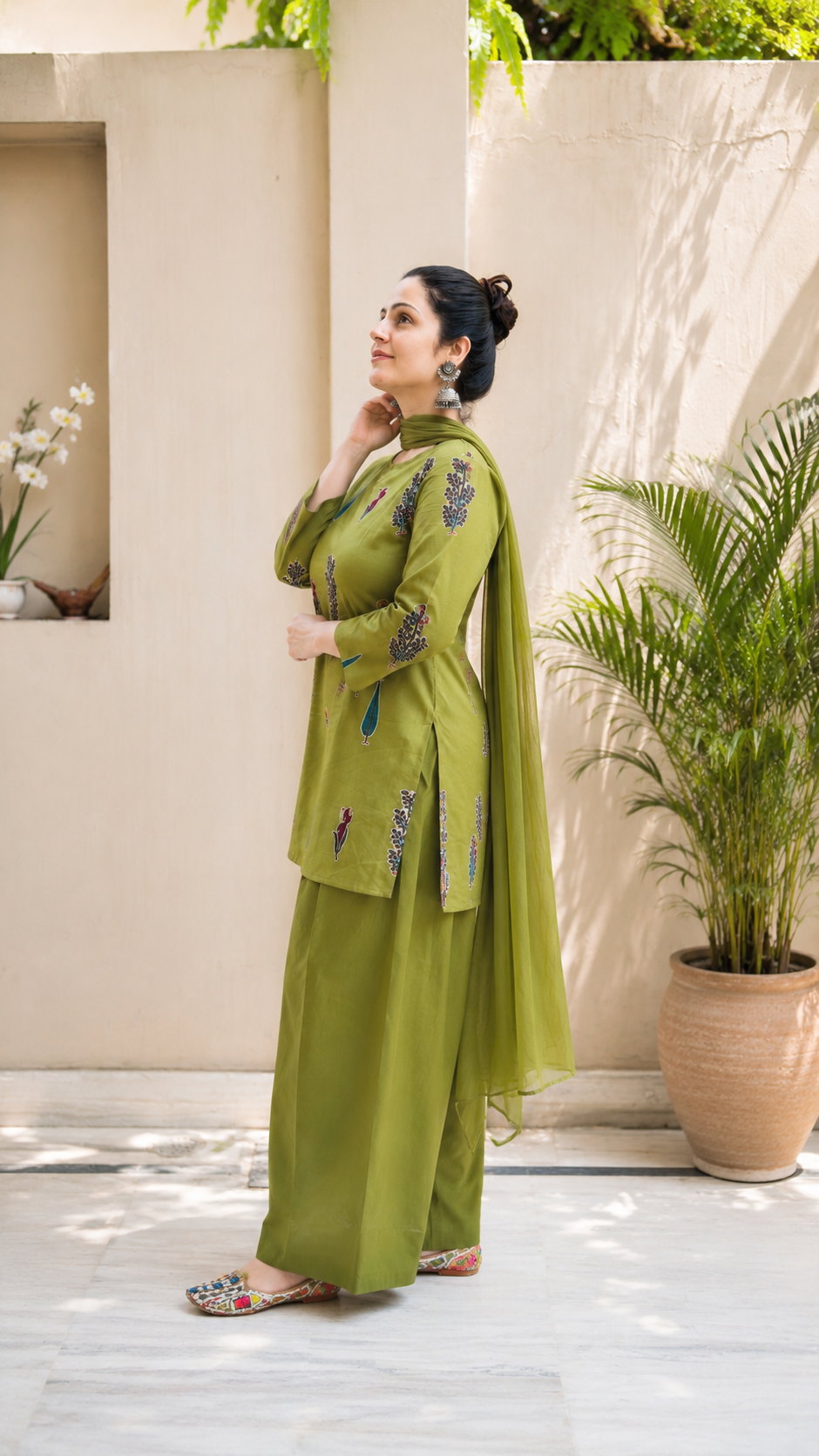 A2 Cloth Women Green Printed Pure Cotton Kurta Salwar Set with Silk Chiffon Dupatta | Round Neck Ethnic Wear