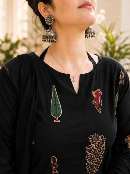 A2 Cloth Women Black Printed Pure Cotton Kurta Salwar Set with Silk Chiffon Dupatta | Round Neck Ethnic Wear
