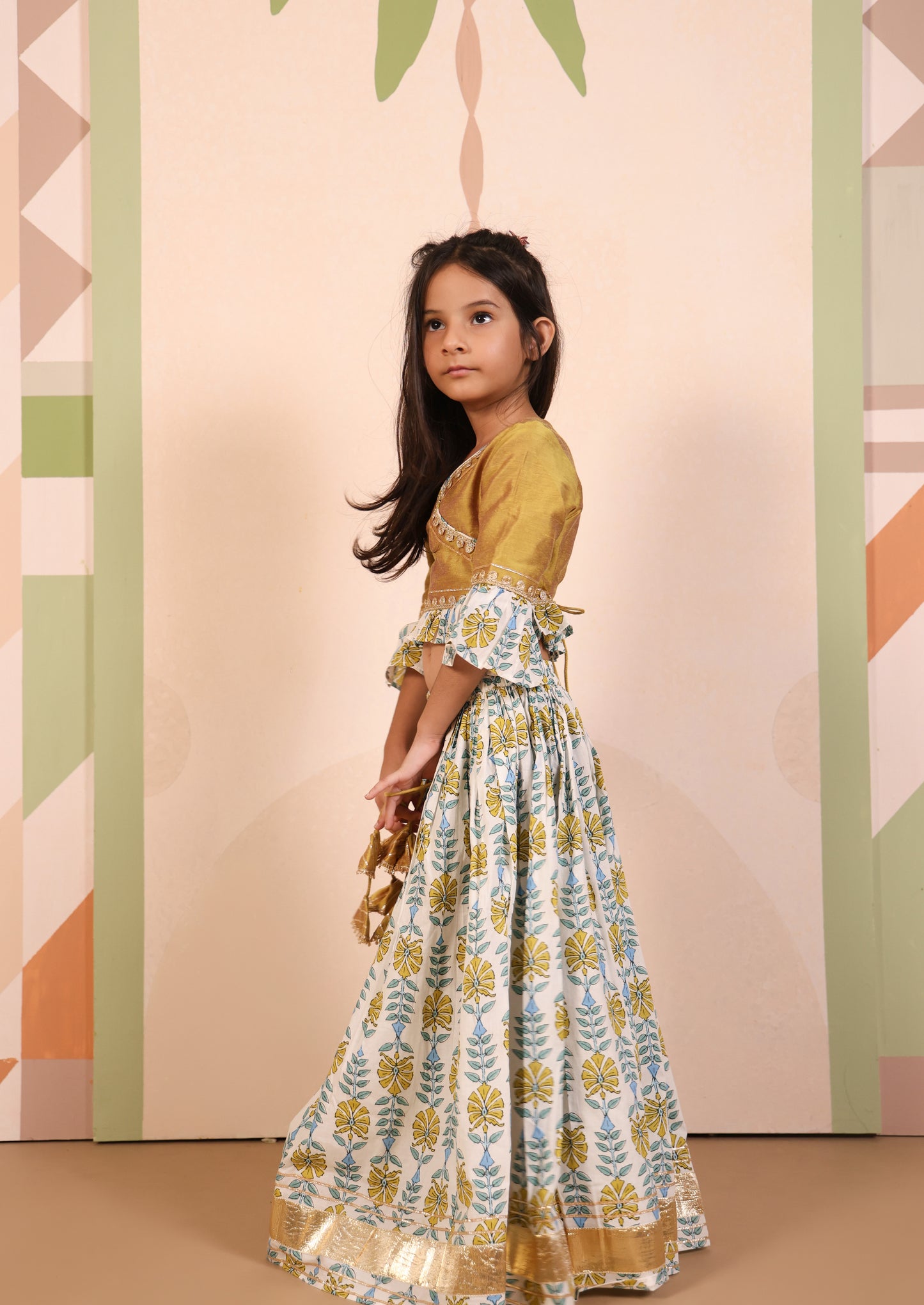 Royal Flora Kids’ Festive Lehenga