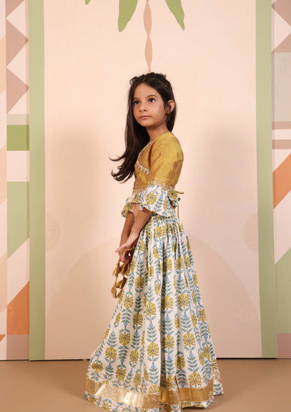 Royal Flora Kids’ Festive Lehenga