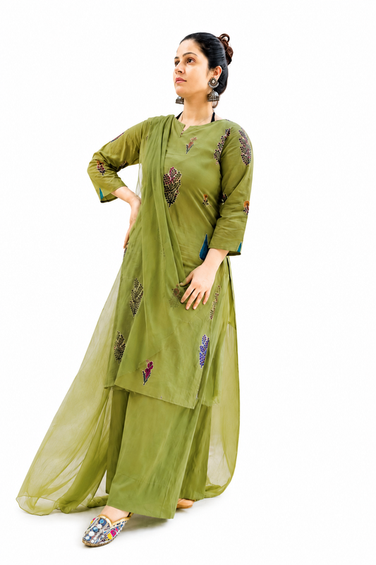 A2 Cloth Women Green Printed Pure Cotton Kurta Salwar Set with Silk Chiffon Dupatta | Round Neck Ethnic Wear
