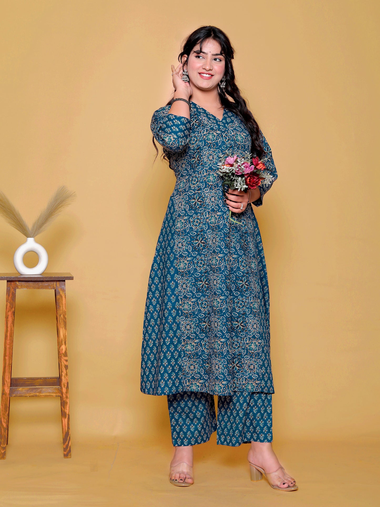 Neel-aya Kali Print V-Neck Co-Ord Set