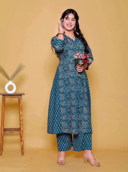 Neel-aya Kali Print V-Neck Co-Ord Set